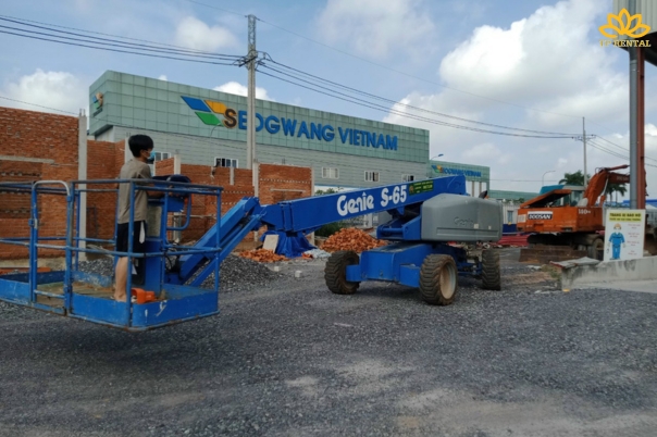 Du an cho thue xe nang nguoi S-boom lift Genie